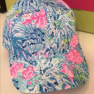 Lilly Pulitzer hat worn 2x